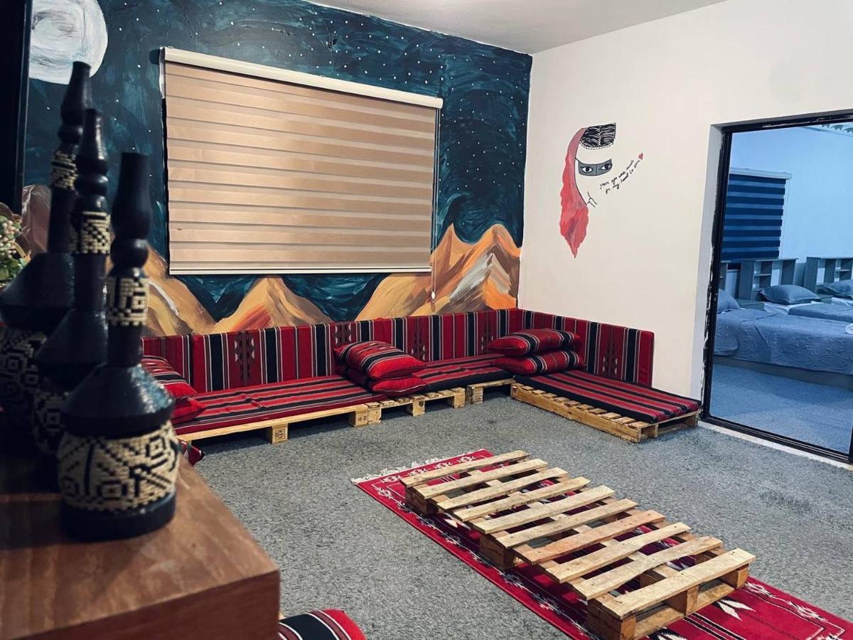 Petra B12 Hostel Wadi Musa Buitenkant foto