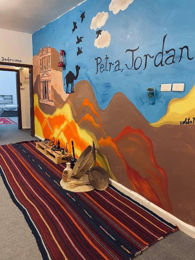 Petra B12 Hostel Wadi Musa Buitenkant foto